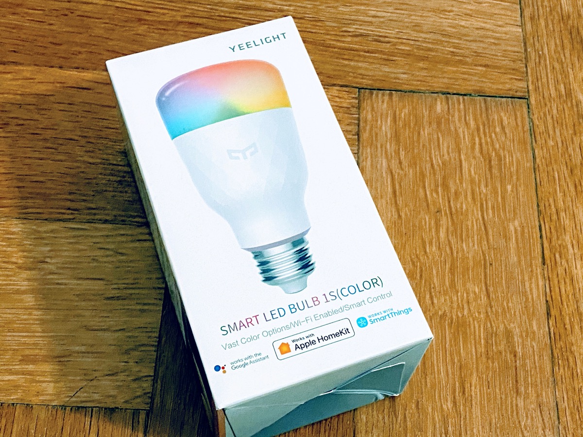 Yeelight YLDL05YL Pendelleuchte mit smarten Leuchtmitteln angeschaut