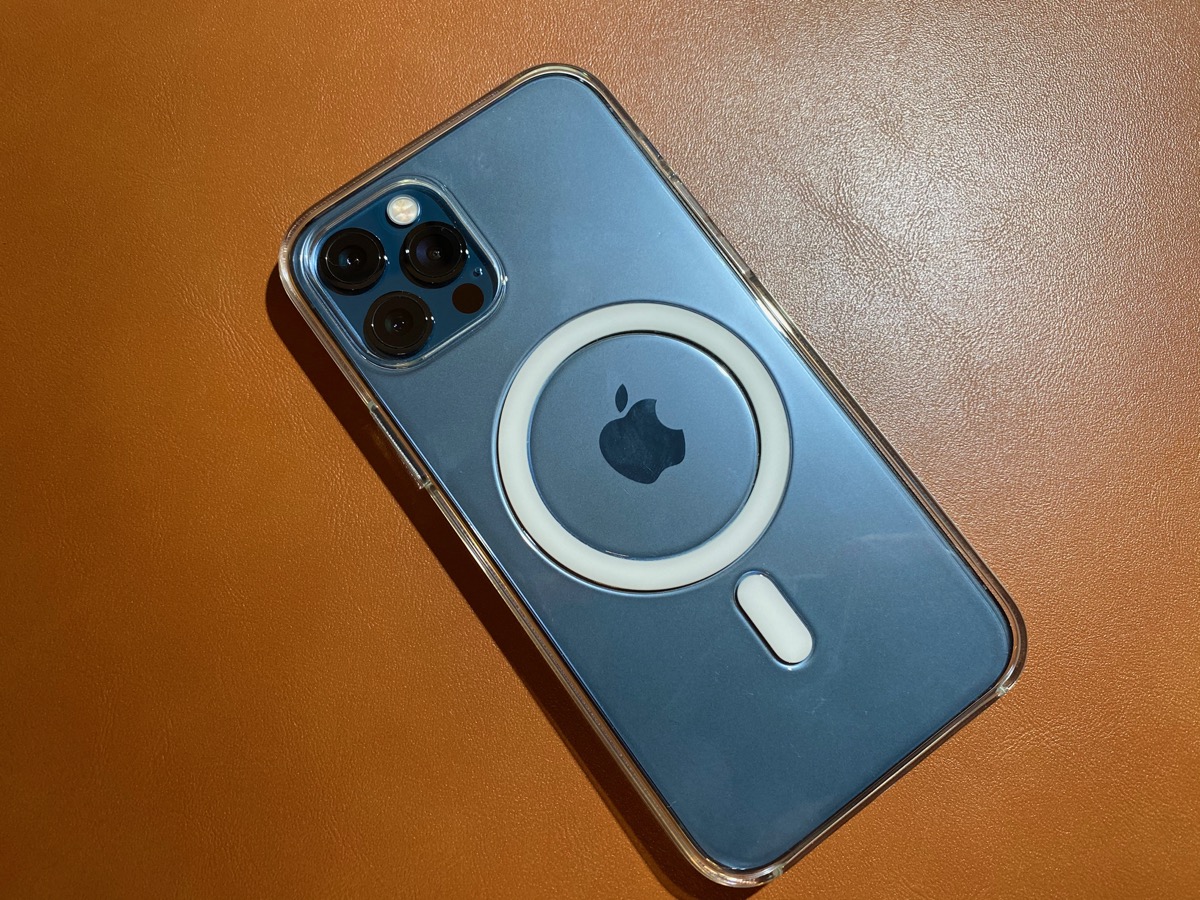 Apple Silikon Case Mit Magsafe Und Clear Case Mit Magsafe Angeschaut