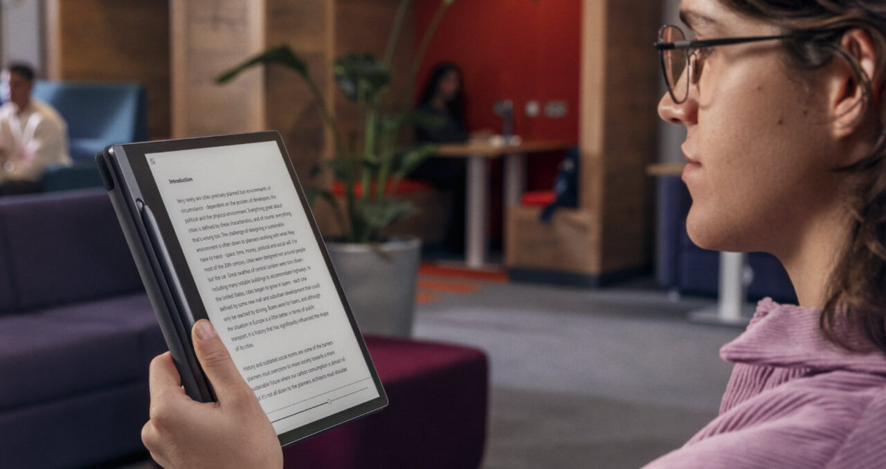 Lenovo Smart Paper EBookReader für 479 Euro