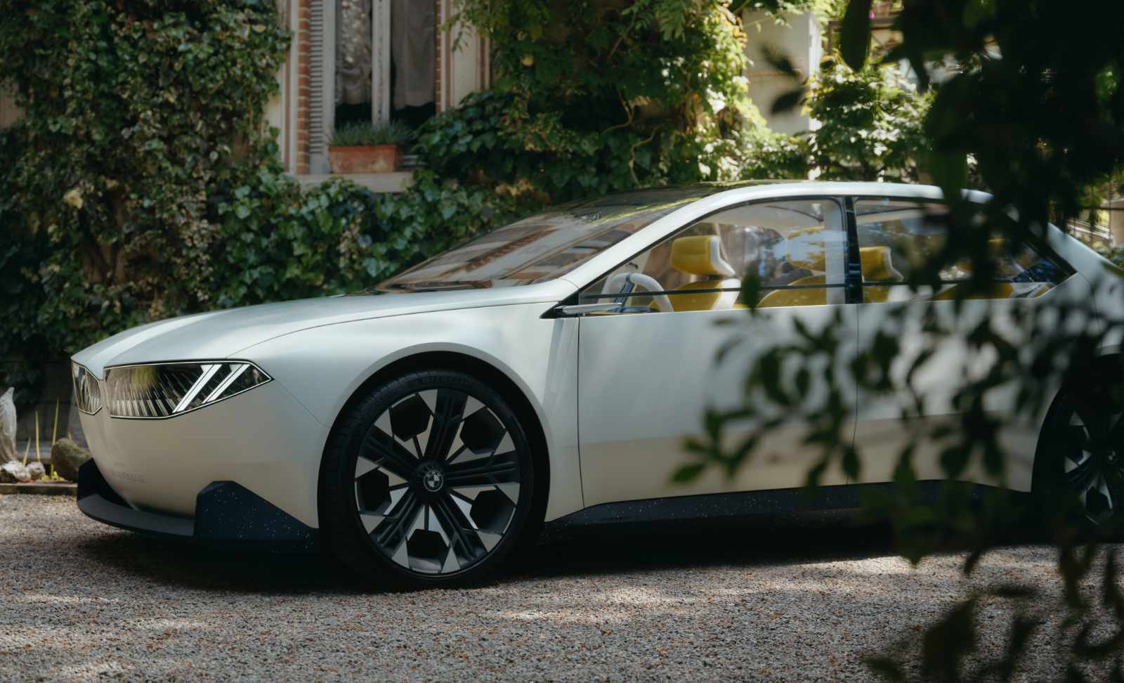 BMW Vision Neue Klasse: Konzeptfahrzeug zeigt die Zukunft der Marke