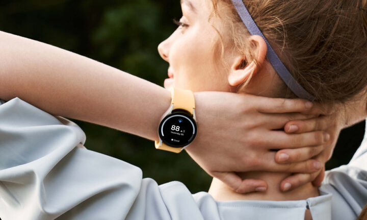 Die Smartwatches von Samsung erhalten neue KI-Funktionen.